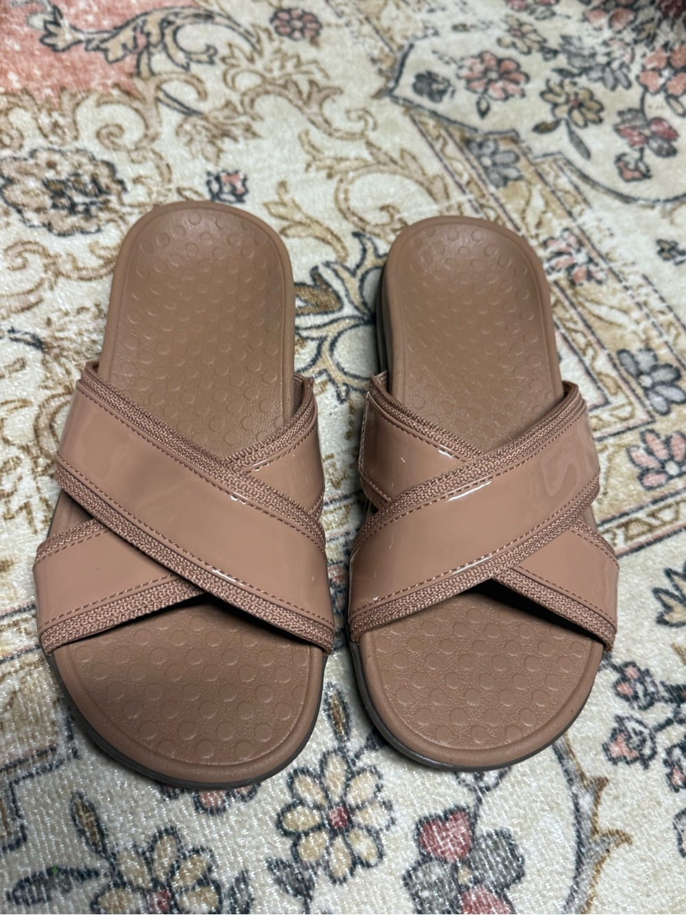 Vionic Womens Slide Sandals Tan Patent Slip On Comfort Summer Shoes